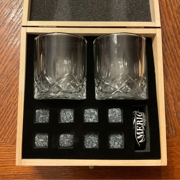 🥃Amerigo “Make It Special” Whiskey Glasses & Stone Ice Cubes Wooden Box Set! - Picture 4 of 14